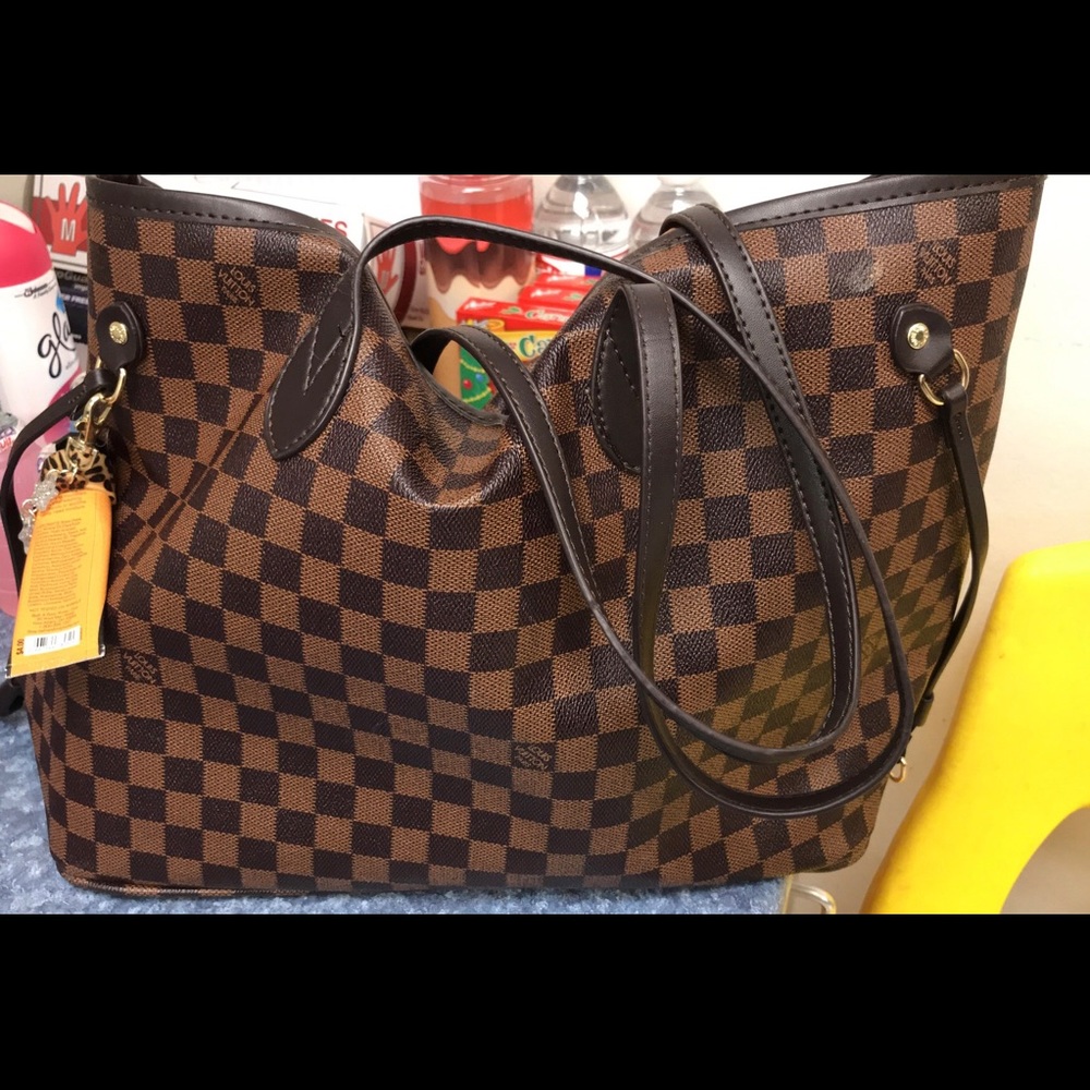 Louis Vuitton Neverfull